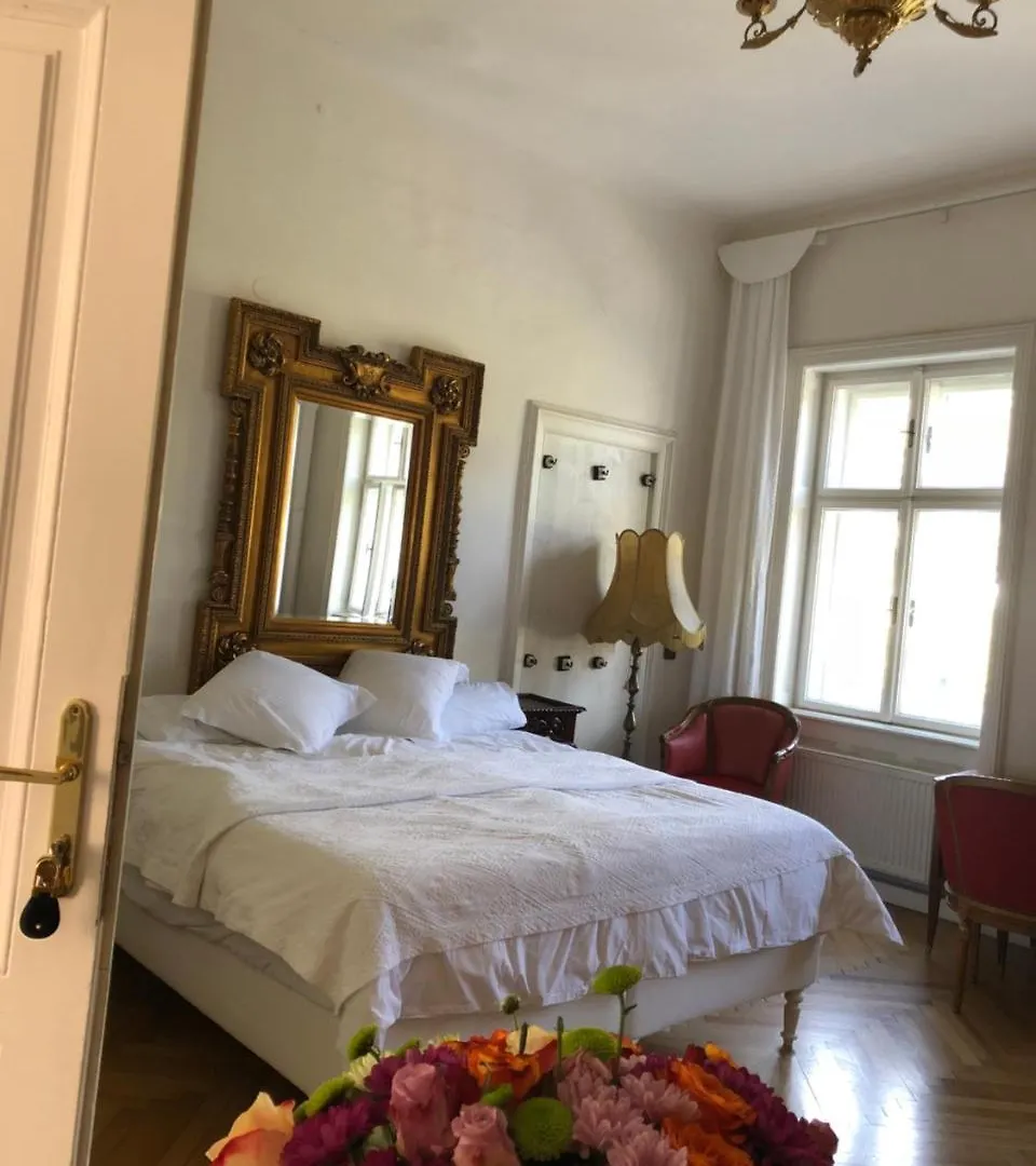 **** Bed & Breakfast Sarah'S Altstadt Oase Salzburg Austria